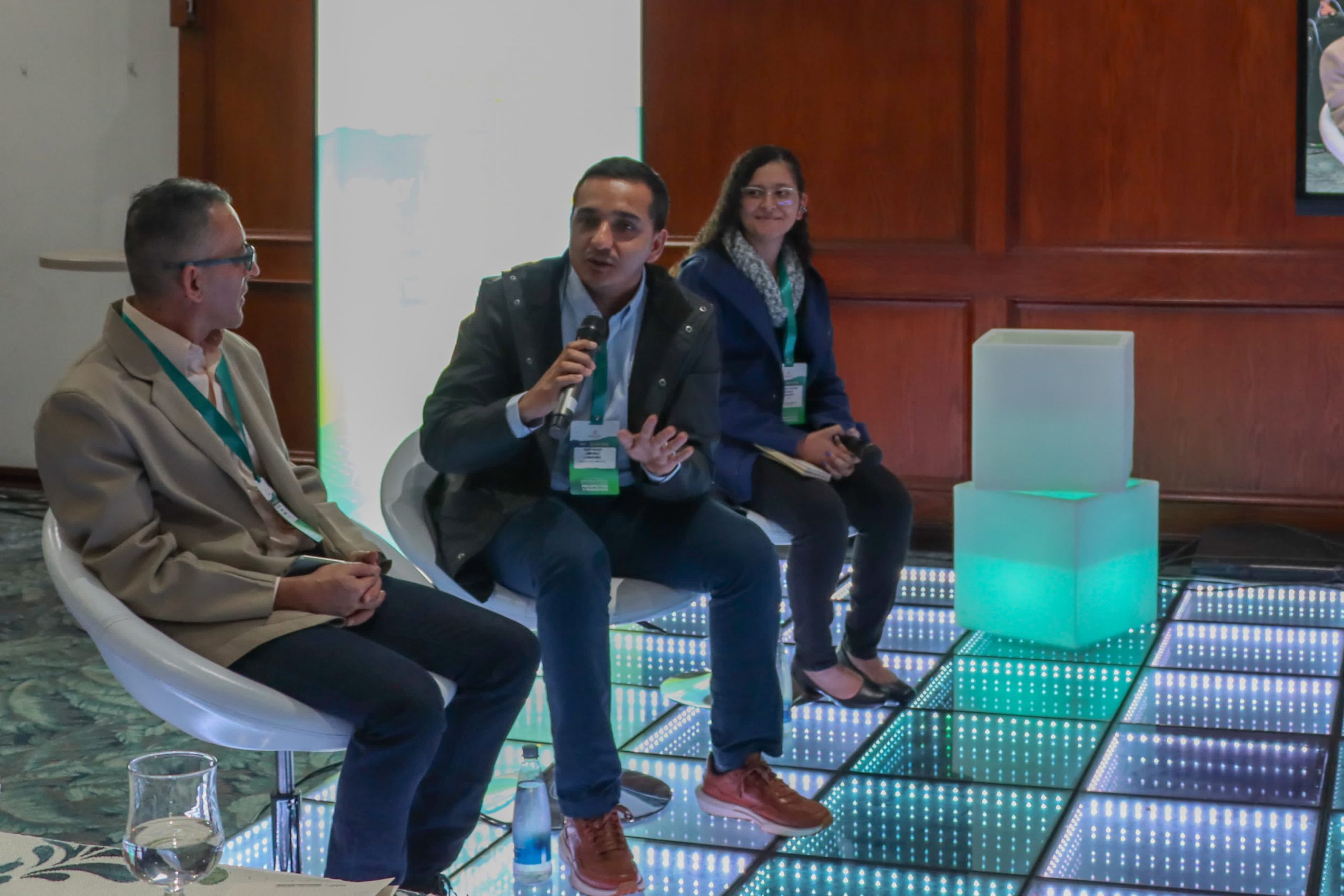 Inteligencia Artificial una apuesta transformadora para los SIAC de la educación superior en Colombia (15)